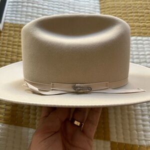 Beige Wide Brim Hat with Ribbon